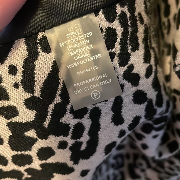 Calvin Klein animal print ruffled blazer - Picture 6 of 6